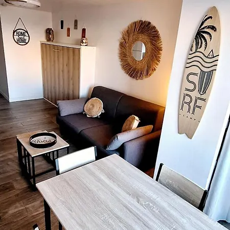 Renove 200 M De La Avec Parking Prive Appartement Agde