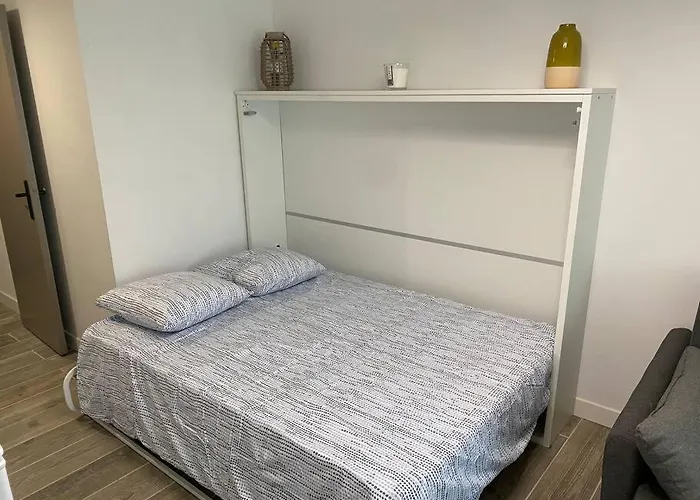 Appartamento Rénové 200 M De La Avec Parking Privé