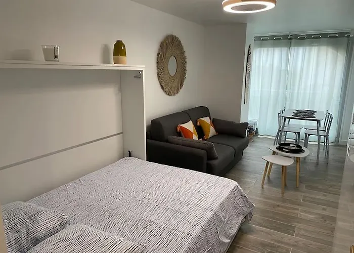 Appartamento Rénové 200 M De La Avec Parking Privé Agde