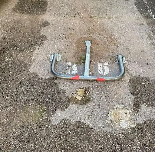 Апартаменты Renove 200 M De La Avec Parking Prive