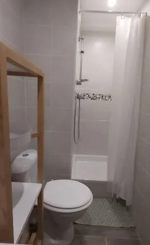 Renove 200 M De La Avec Parking Prive